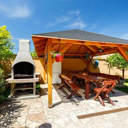 Szabo By Interhome Casa de Férias *