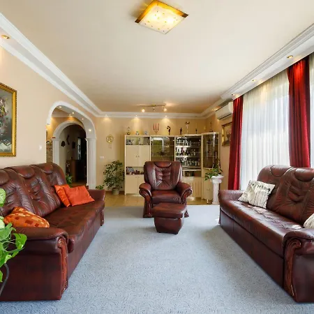 Szabo By Interhome *